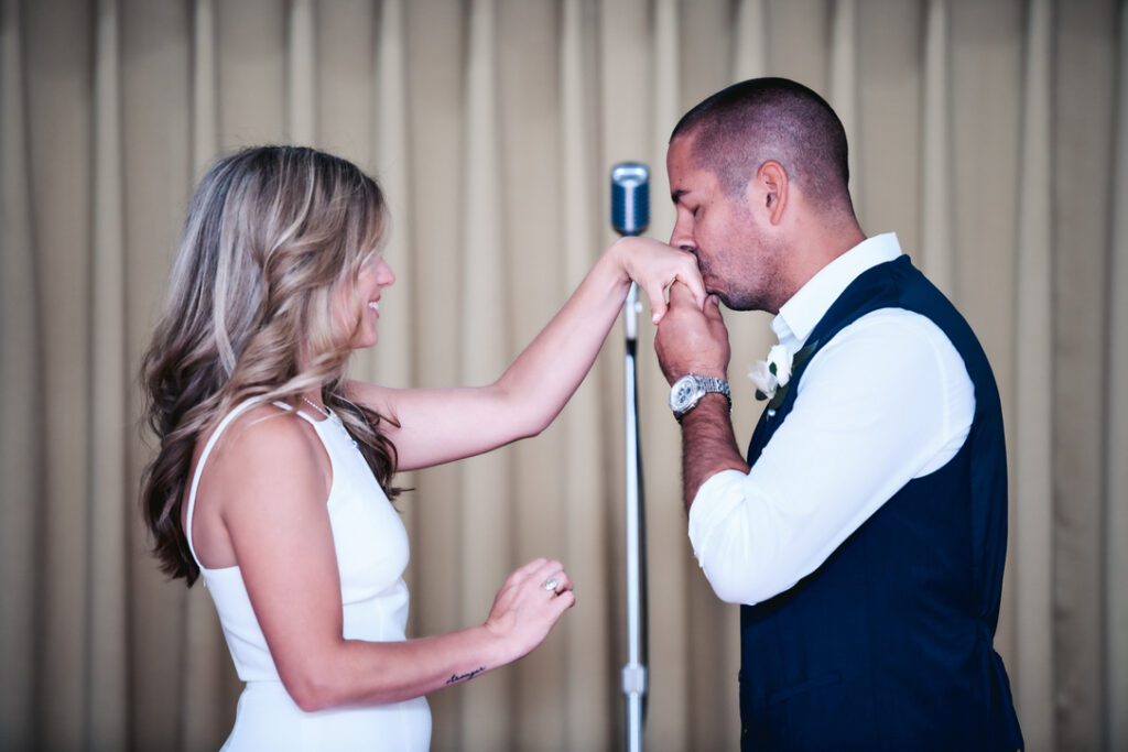 Elvis Wedding Chapel In Las Vegas