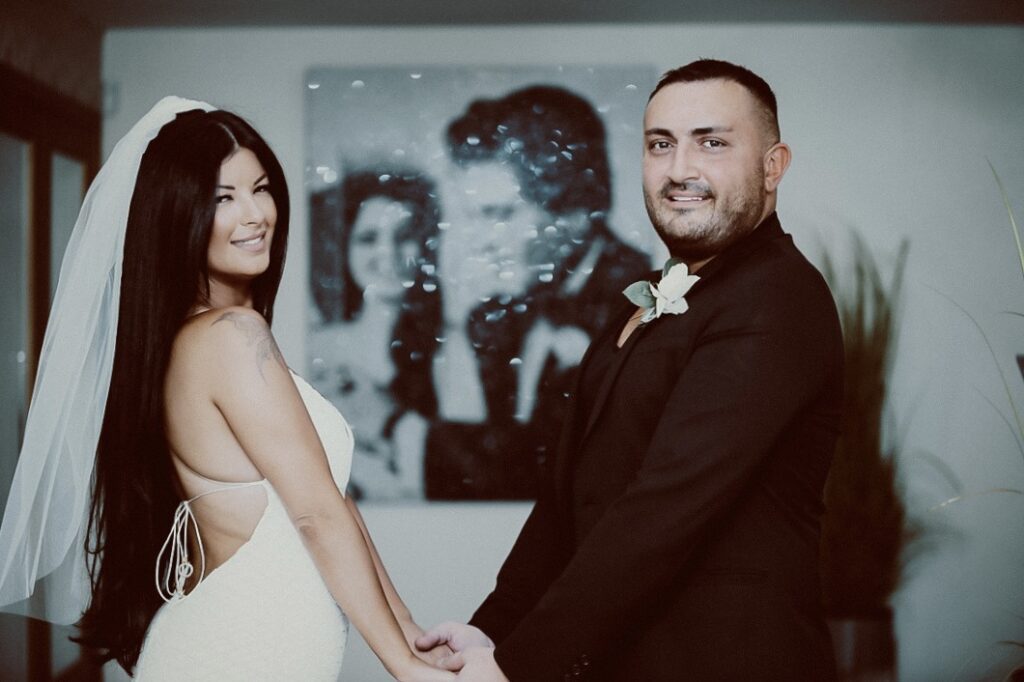 Elvis Wedding Chapel In Las Vegas